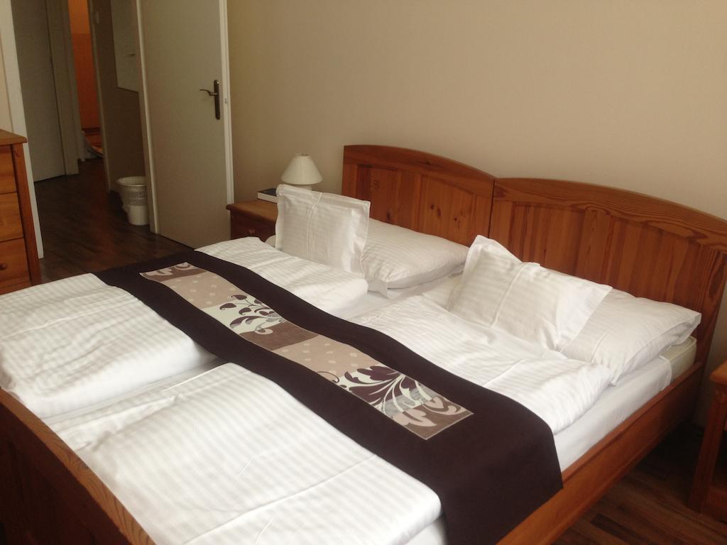 Vasvirag Hotel Celldomolk Phòng bức ảnh