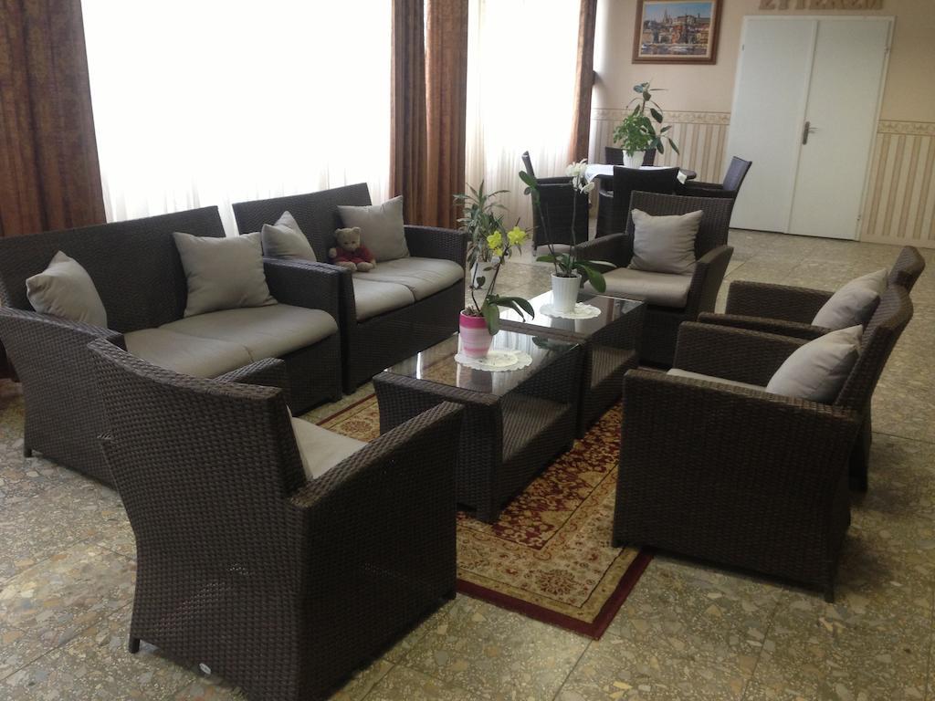 Vasvirag Hotel Celldomolk Ngoại thất bức ảnh