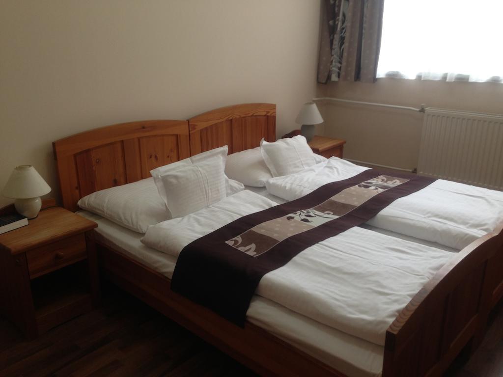 Vasvirag Hotel Celldomolk Phòng bức ảnh